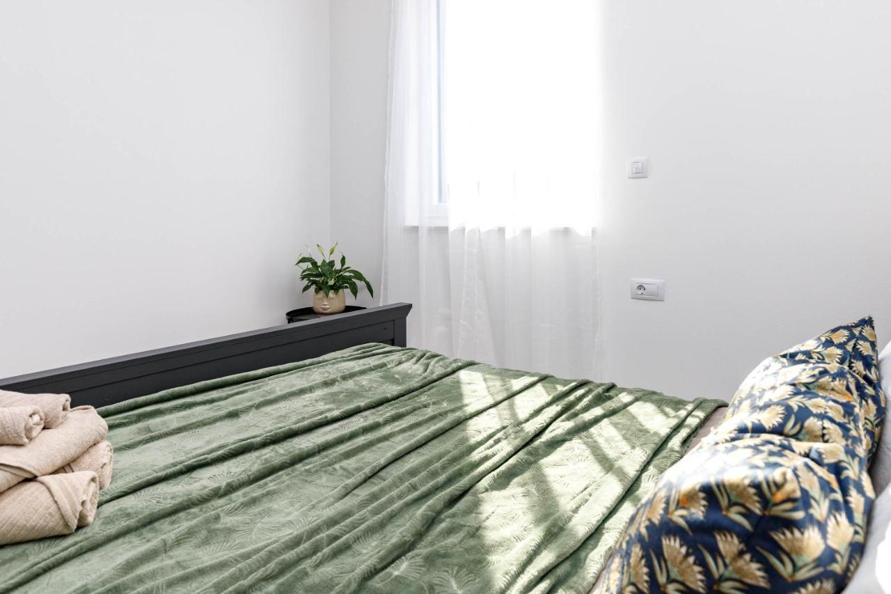 Apartment Klara Krk Town Bagian luar foto